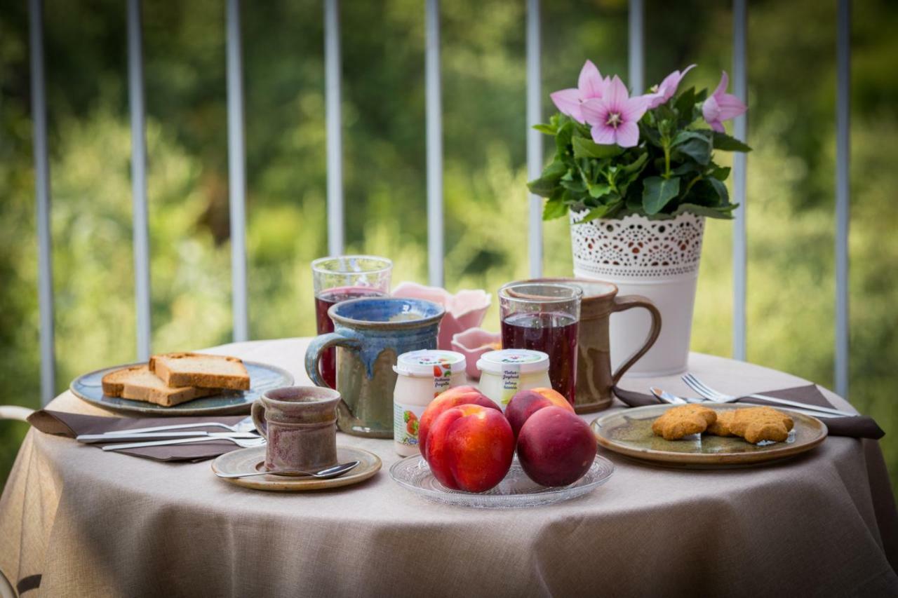 Bio B&B Vivere La Vita Polpenazze del Garda Exterior foto